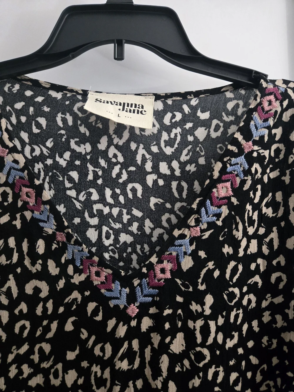 Anthropologie Black and Cream Leopard V-Neck Peasant Top with Embroidered Trim - Picture 4 of 5